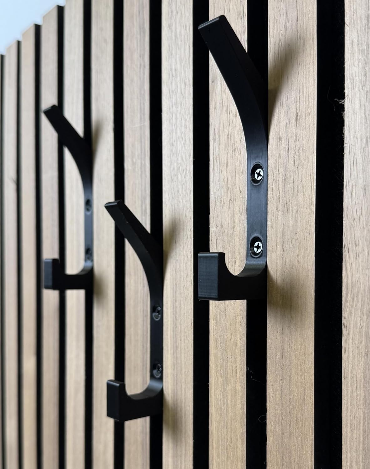 Doppelhaken für Akustikpaneele – Wandmontage mit Schrauben – Maximale Stabilität – 3er Set inkl. Schrauben & Dübel – 13mm & 15mm – Garderobenhaken Lamellenwand (13 mm, Doppelhaken)