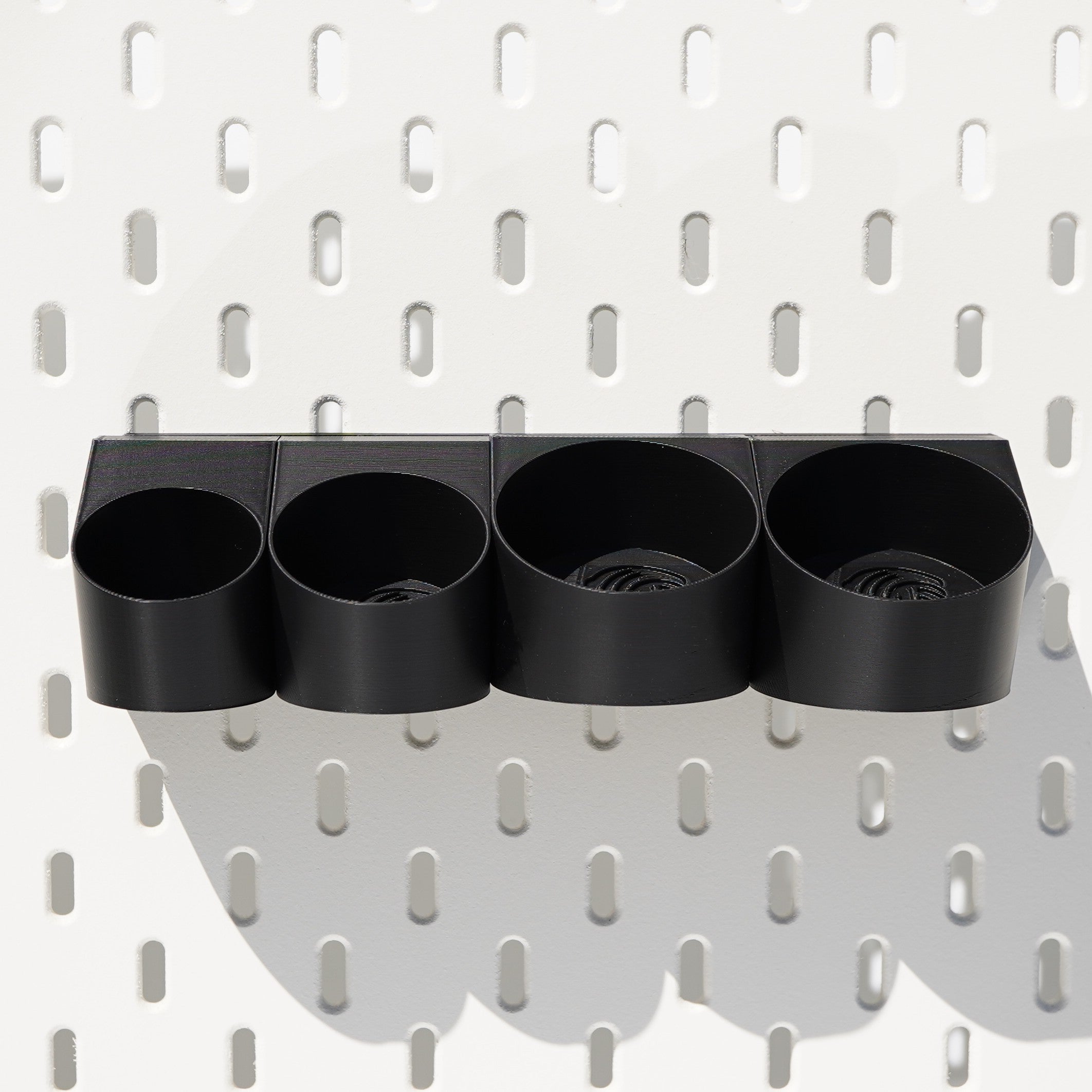DipEquip Pegboard Rundhalter 37 mm – Lochwand Halter für Nail Dipping Liquids